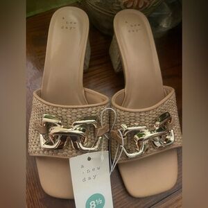 A New Day—Women's Fauna Raffia Mule Heels